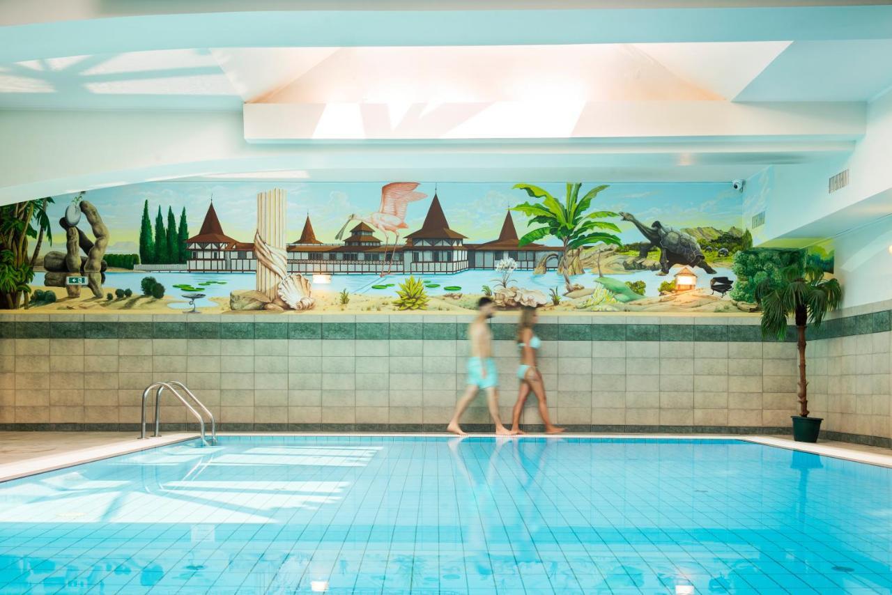 Holiday Club Apartman Hotel Hévíz Exteriör bild