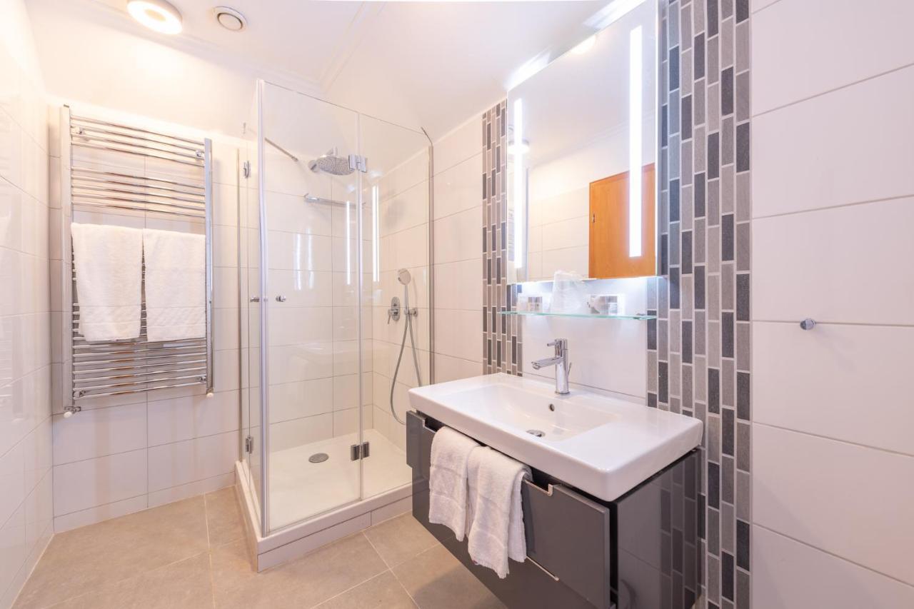 Holiday Club Apartman Hotel Hévíz Exteriör bild
